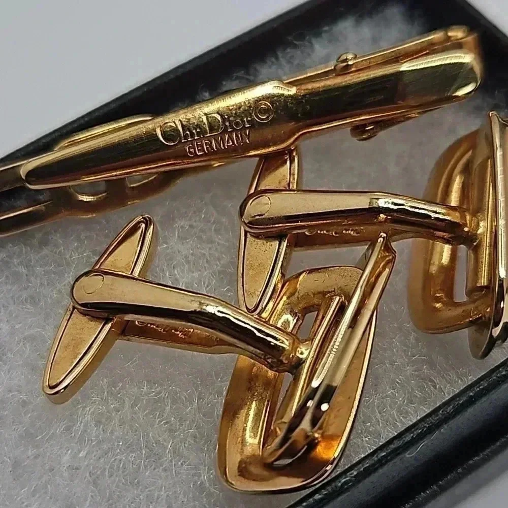 Christian Dior CD Logo Bullet Back Gold Tone Cufflinks with Tie Bar
